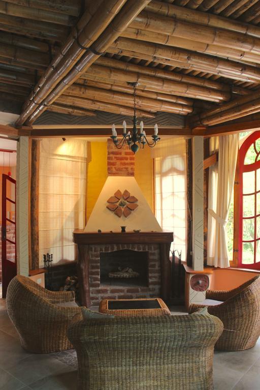 Finca Chamanapamba Guest House 바뇨스 외부 사진