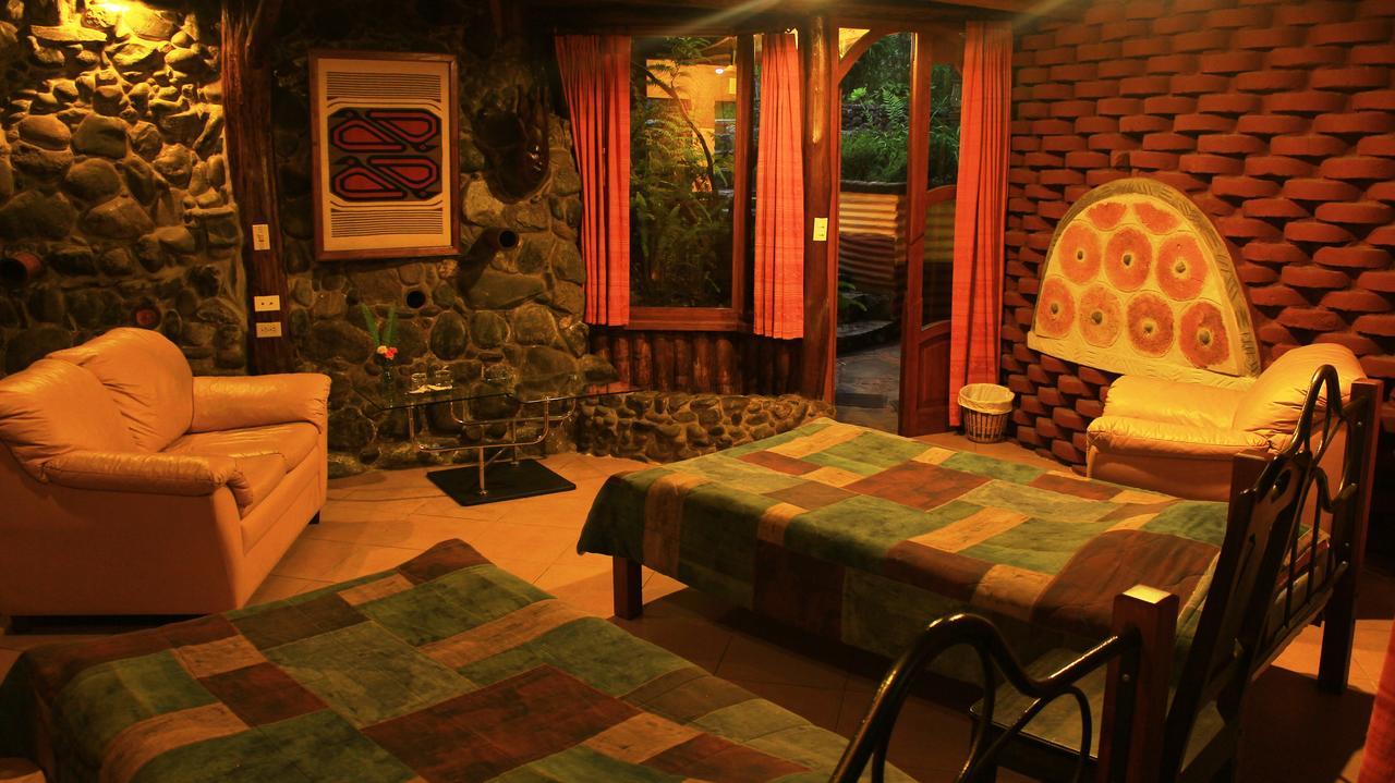Finca Chamanapamba Guest House 바뇨스 외부 사진